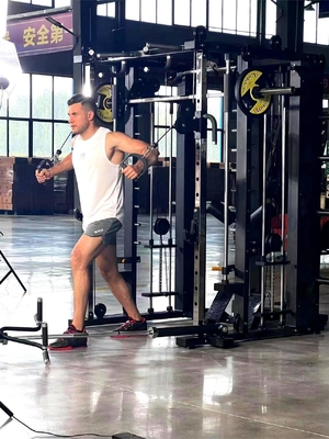 Treinador funcional comercial todo-em-um para rack de ginástica multifunção