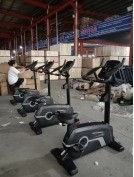 Cor do quadro personalizável Befreeman Magnética bicicleta de exercício vertical para treinamento cardiovascular