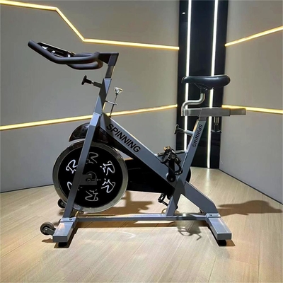 Exercício aeróbico Indoor Spinning Bike com resistência magnética e função de construção corporal