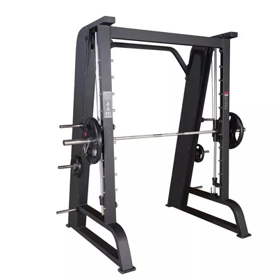 Máquina de Smith para exercícios de corpo inteiro