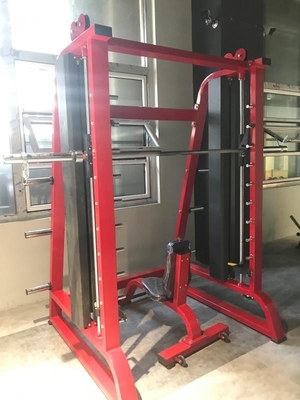 Máquina de Smith para exercícios de corpo inteiro