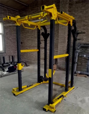 Treinamento multifuncional com estante de ginástica neutro em gênero com estante de agachamento dobrável e barra