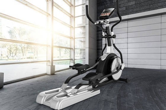 Equipamento de fitness avançado Máquina elíptica para exercícios de ginástica 2100*640*1800