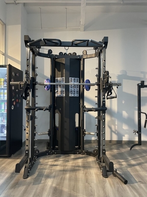 Rack de máquinas Smith multifuncional para treinamento de força Grande e personalizável