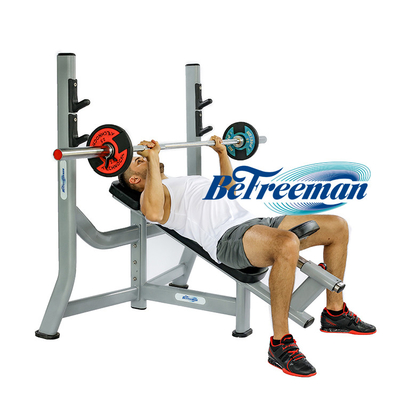 Centro de fitness multifuncional / ginásio de ginástica
