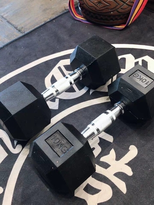 Logotipo personalizado Comércio de treinamento de peso livre Dumbbell Fitness para fisiculturismo