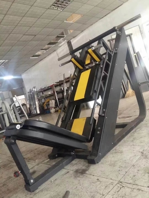 Outras capacidades Equipamento de ginástica Máquina de agachamento hack com cor de quadro selecionável opcional