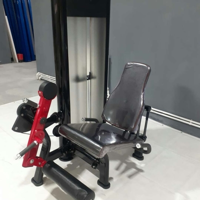 Máquina de extensão de pernas sentada ajustável para exercícios de fortalecimento de quadríceps