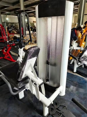 Máquina de extensão de pernas sentada ajustável para exercícios de fortalecimento de quadríceps