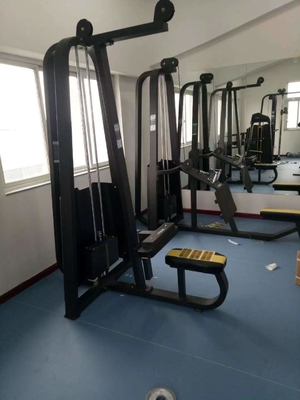 Equipamento de fitness comercial do ginásio sentado em fila baixa com logotipo personalizado